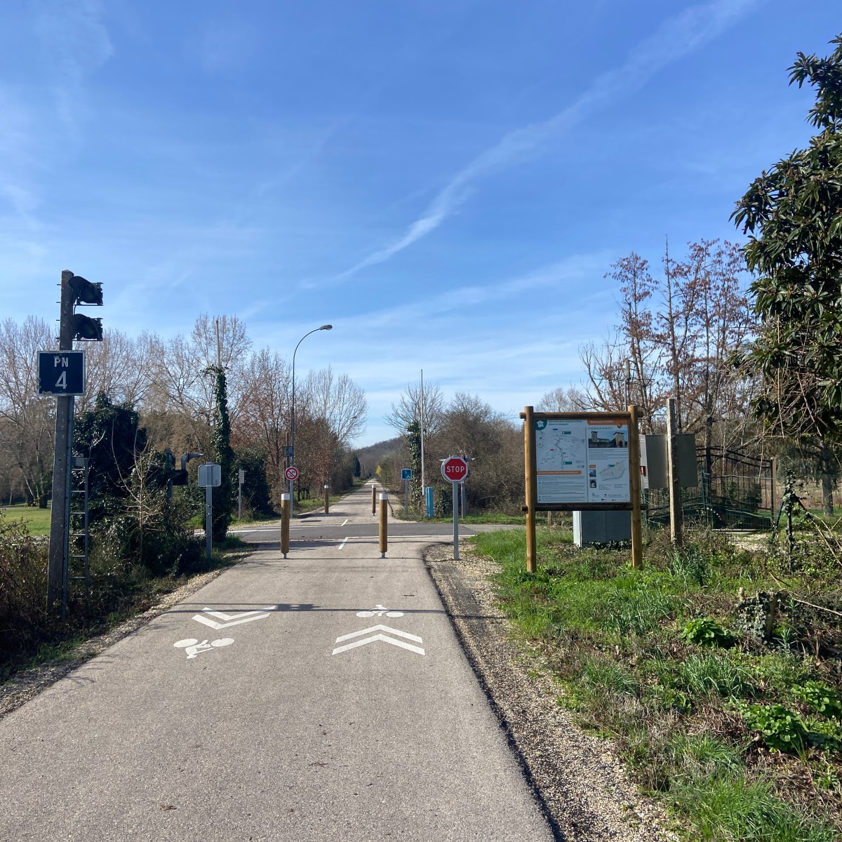 Bike Route in Southwest France: Cycling Through History on the Voie&nbsp;Verte